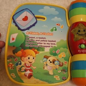 🛍V Tech Musical Rhymes book